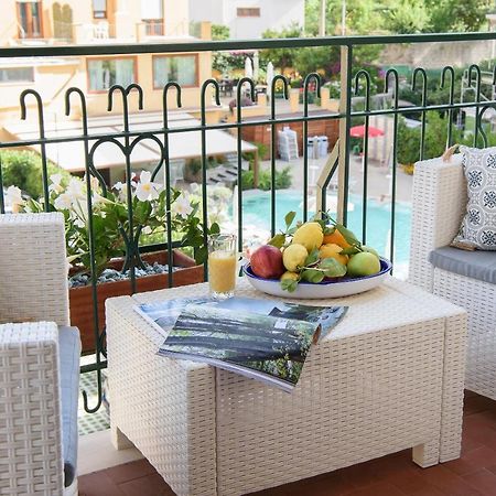 Les Suites Des Tout Le Monde Sorrento Eksteriør bilde