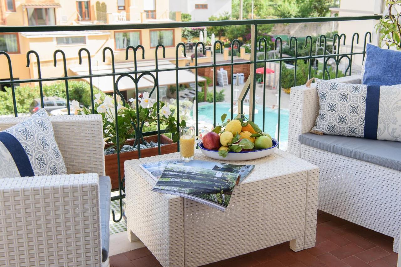 Les Suites Des Tout Le Monde Sorrento Eksteriør bilde